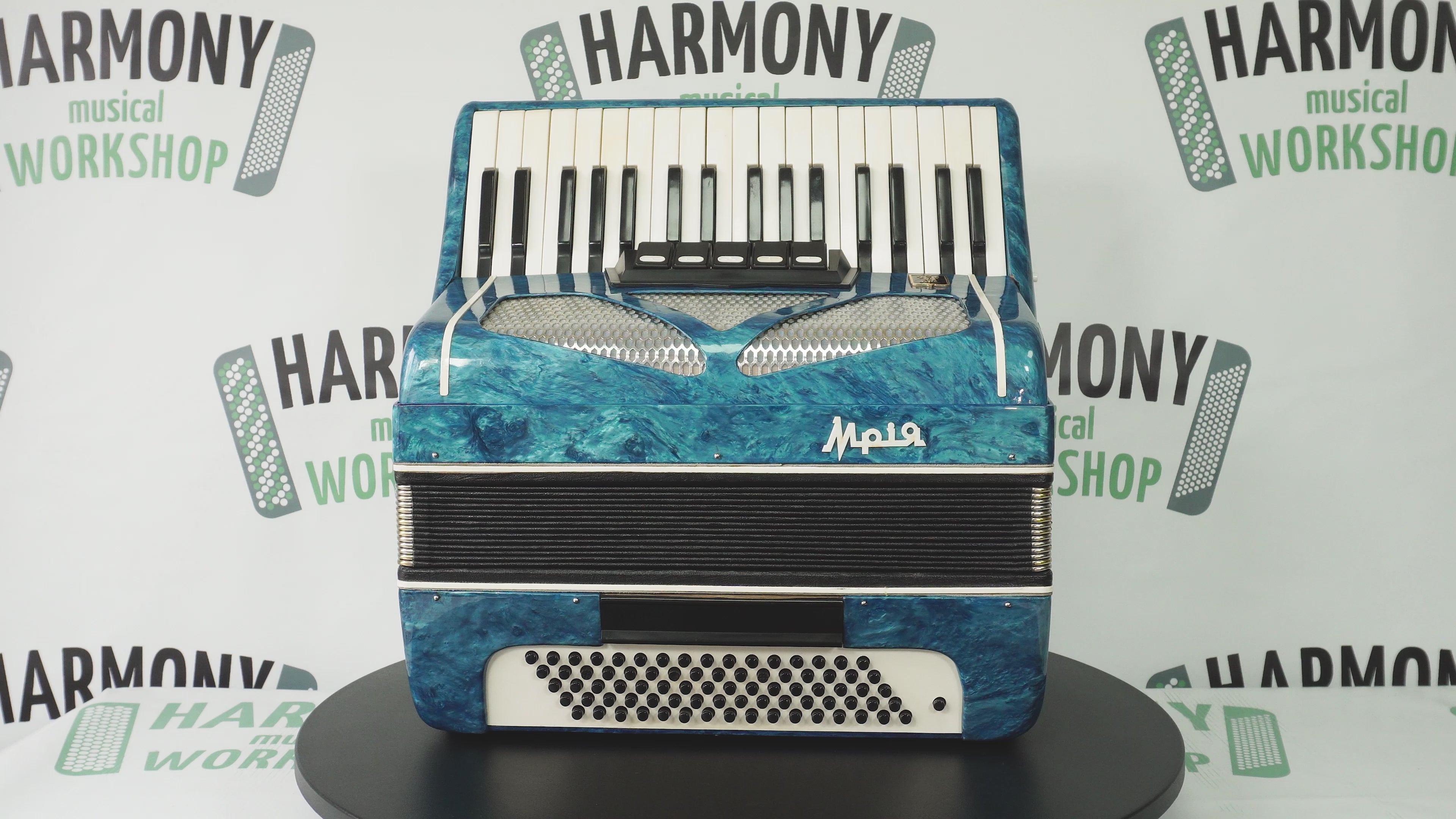 Mriya Piano Accordion 80 Bass Buttons, Ukraine Vintage Keyboard Accordian Musical Instrument, New Straps and Soft Case for Gift, 2727