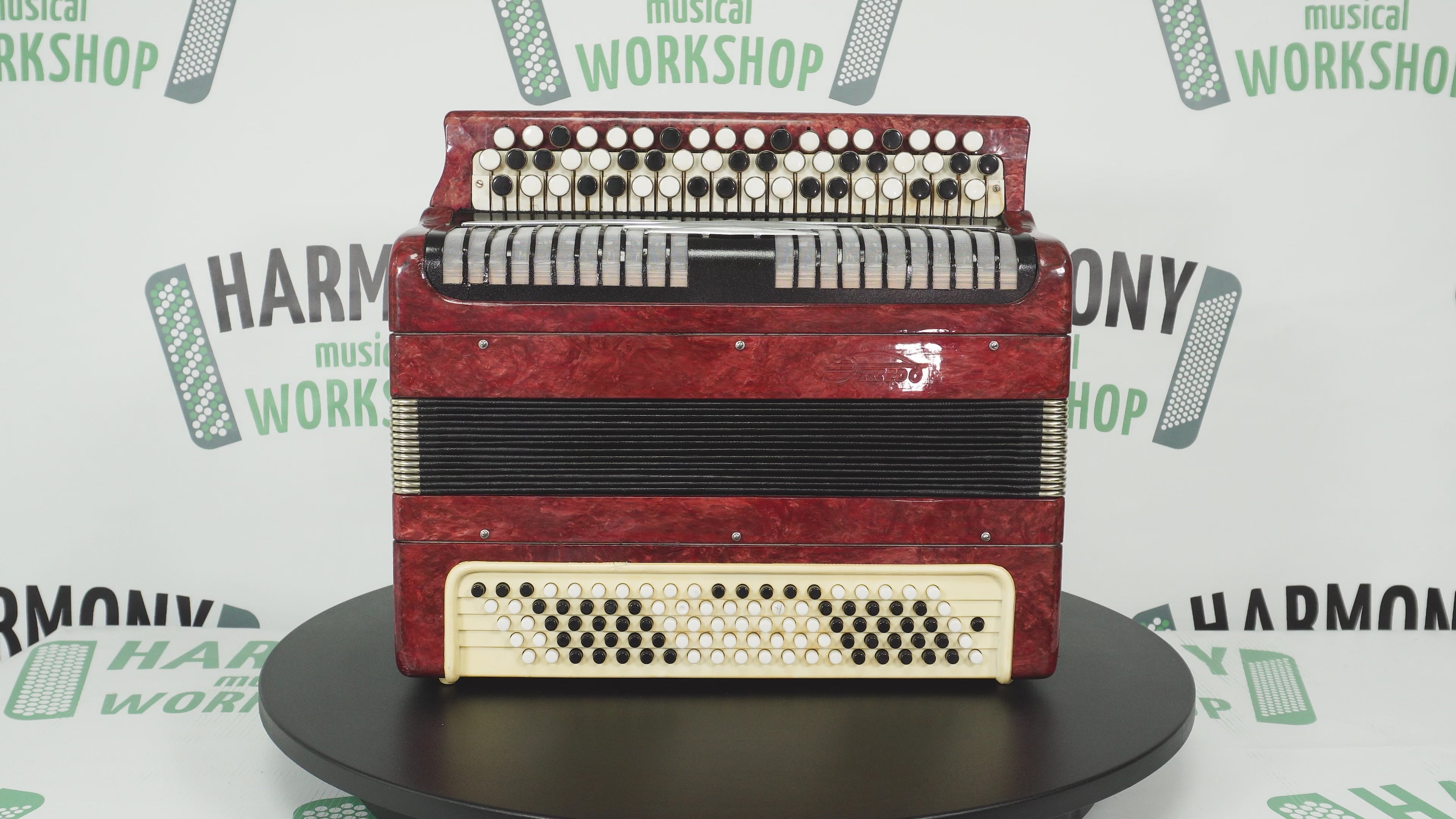 Tulskiy Russian Bayan Etude, 3 Row Chromatic Button Accordion 100 Bass, B System, Straps and Case, Soviet Garmoshka Tula, 2744