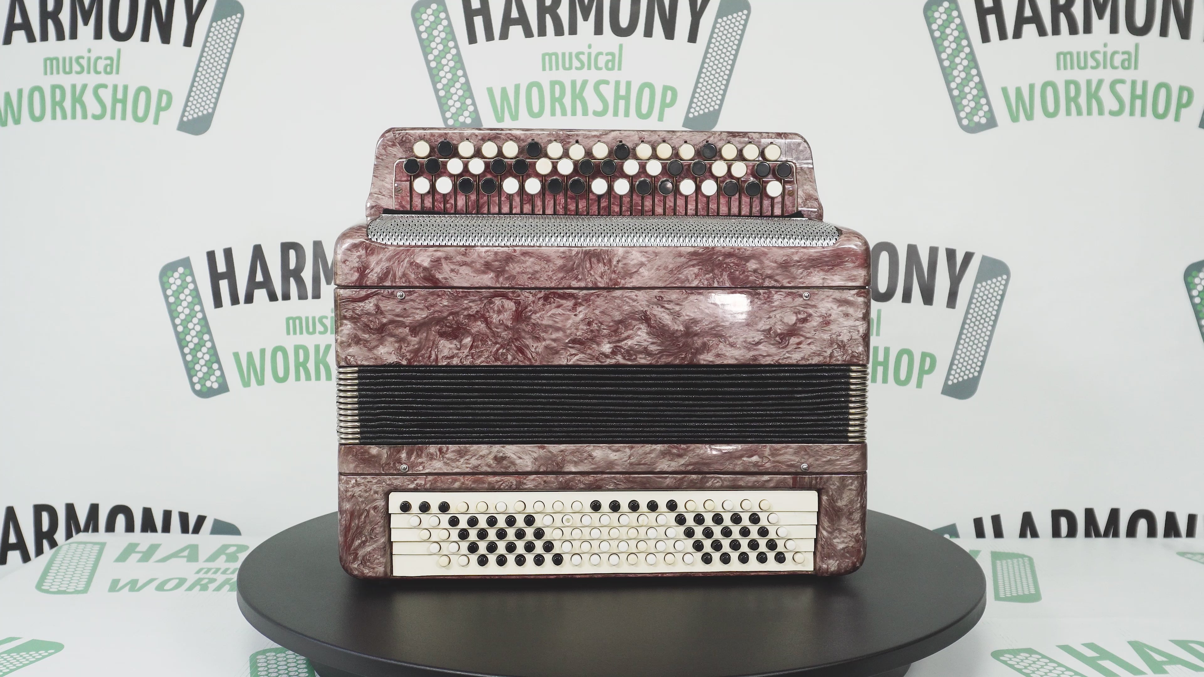 Tula Russian Bayan Tulskiy, 3 Row Chromatic Button Accordion, Vintage Music Box B System, New Straps and Soft Case, Soviet Harmonica, 2634