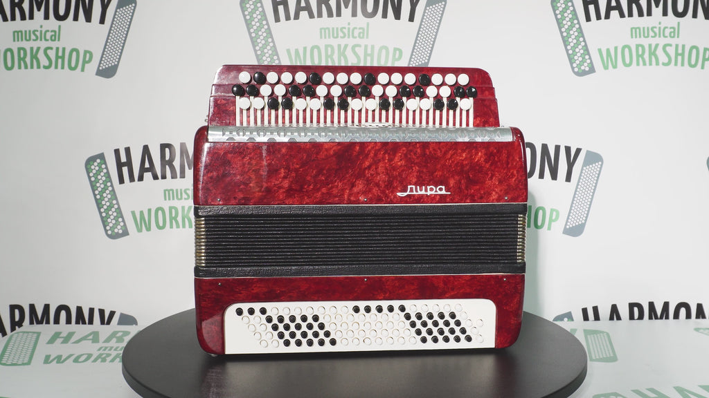Chromatic Button Accordion 100 Bass 3 Row Bayan Lightweight, Stradella B System, with New Straps, 2656